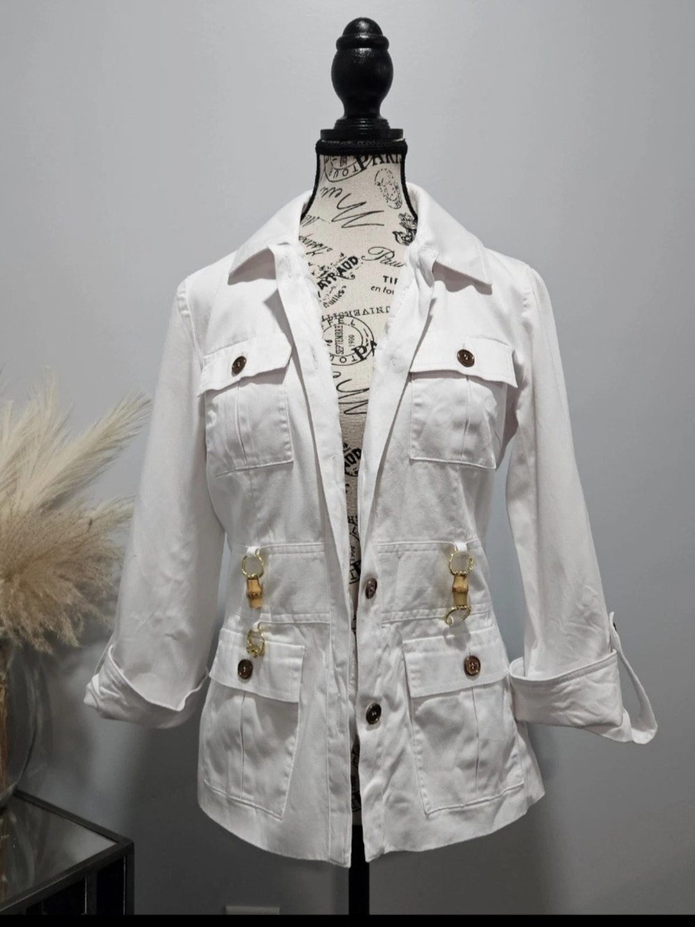 CR Sportswear White Utility Safari-style Jacket Distinctive Gold Buckles Size M